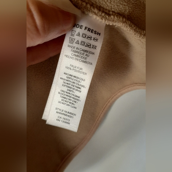 Joe Fresh Active faux fur zip up - size medium - Picture 5 of 5